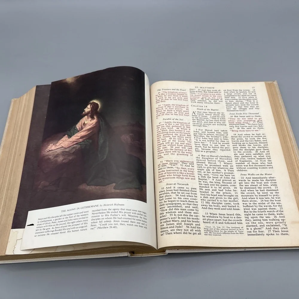1963 The‎ Holy Bible With The Confraternity Text Catholic Version White